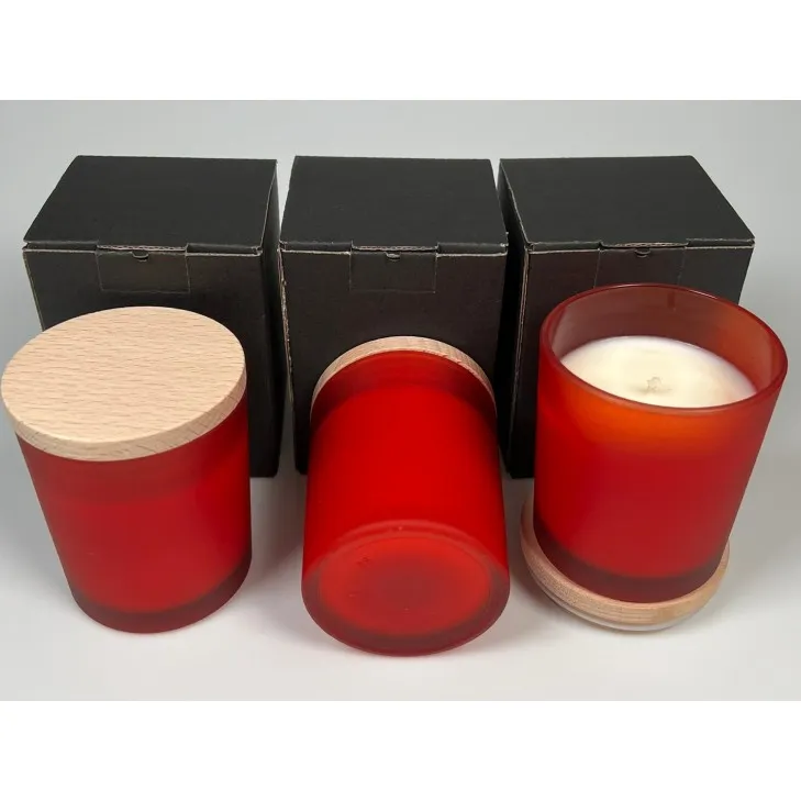 Świeca sojowa zapachowa w szkle czerwonym - bawełniany knot 245 ml